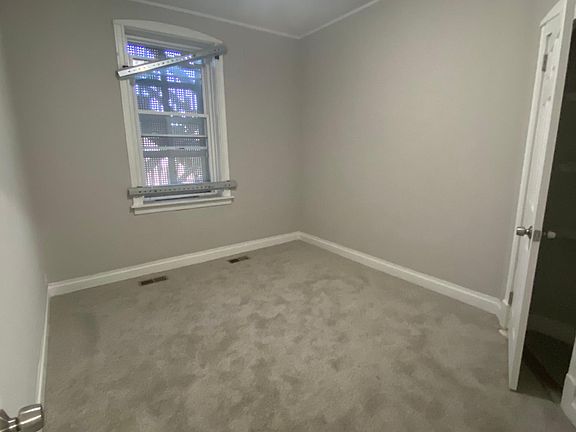 5th image of 207 N Laramie Ave #1