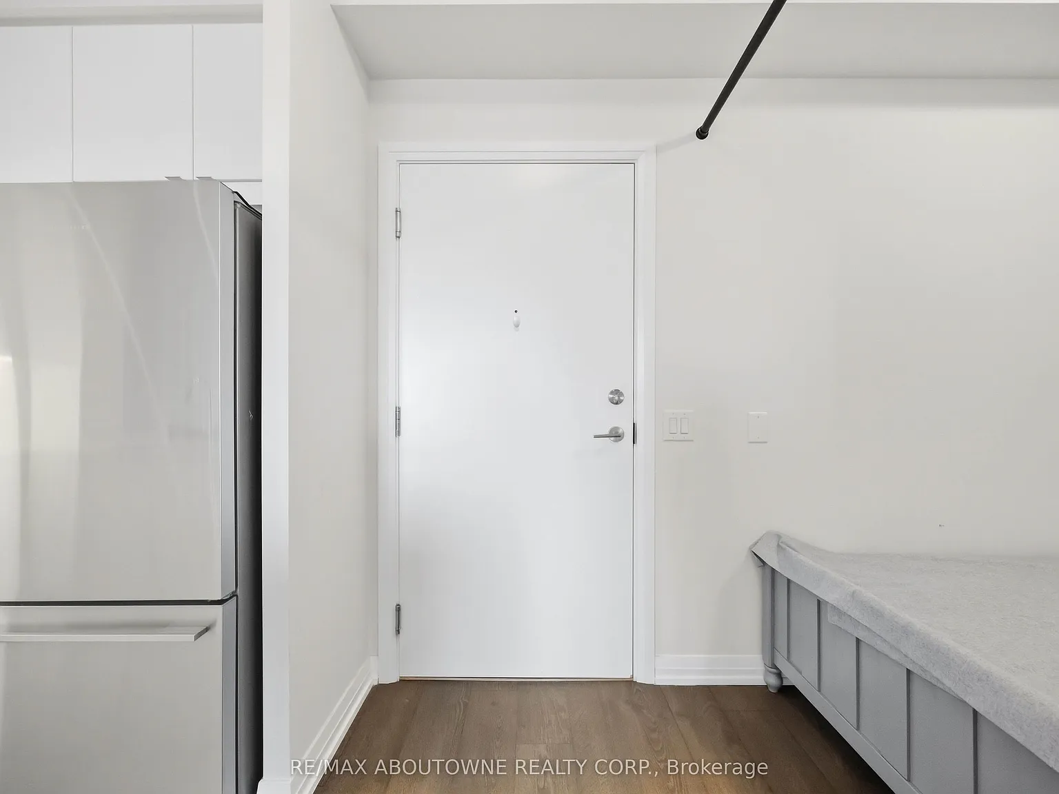 2 bed, $2,575 — Photo 4