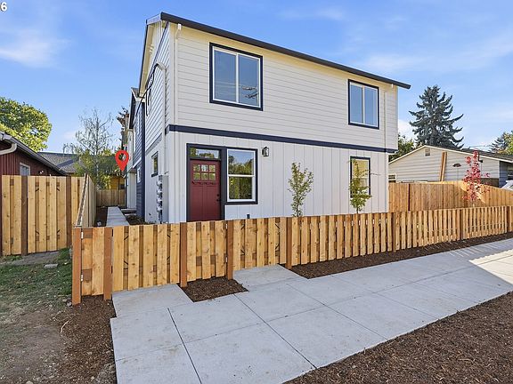 2nd image of 8722 SE Bybee Blvd