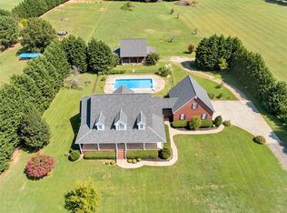 106 Bowlan Rd, Belton, SC 29627