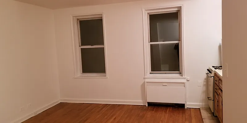 Sold by null | media 27