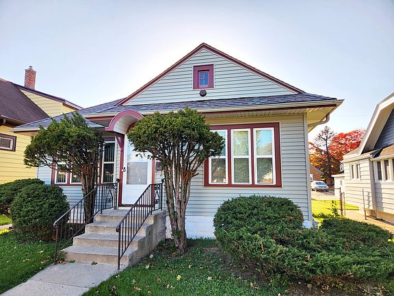 3rd image of 4687 N Parkway Ave