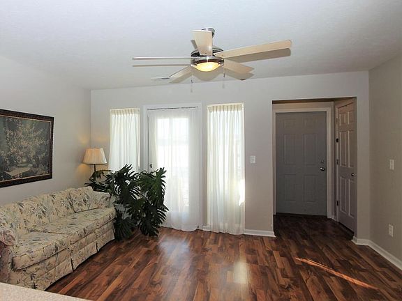 4th image of 12967 Townsend Dr APT 612