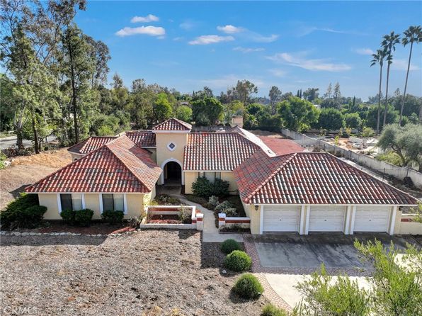 784 Pomello Dr