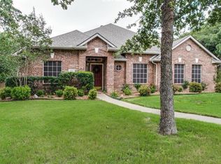 1420 Hummingbird Ct, Crowley, TX 76036