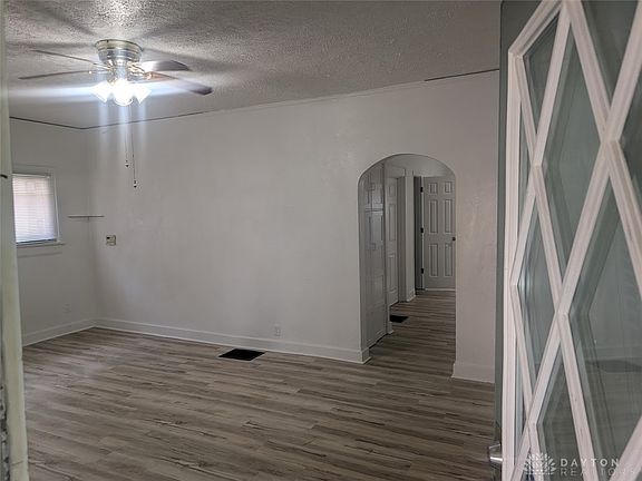 3rd image of 538 Cedarhurst Ave
