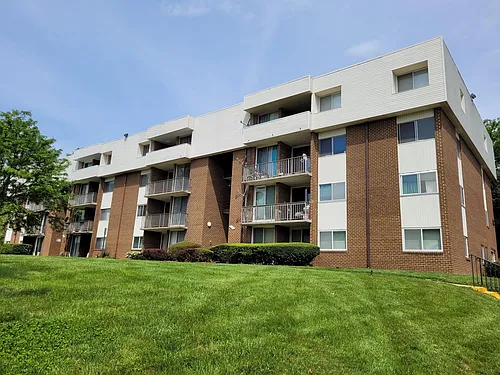 10241 Prince Pl #204 Photo 1