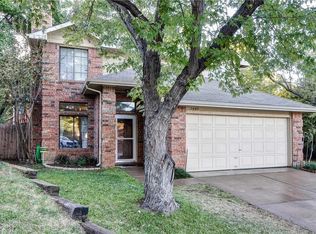 1449 Hampton Rd, Grapevine, TX 76051