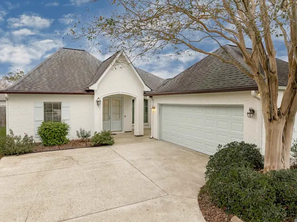 10533 Oakley Trace Dr, Baton Rouge, LA 70809