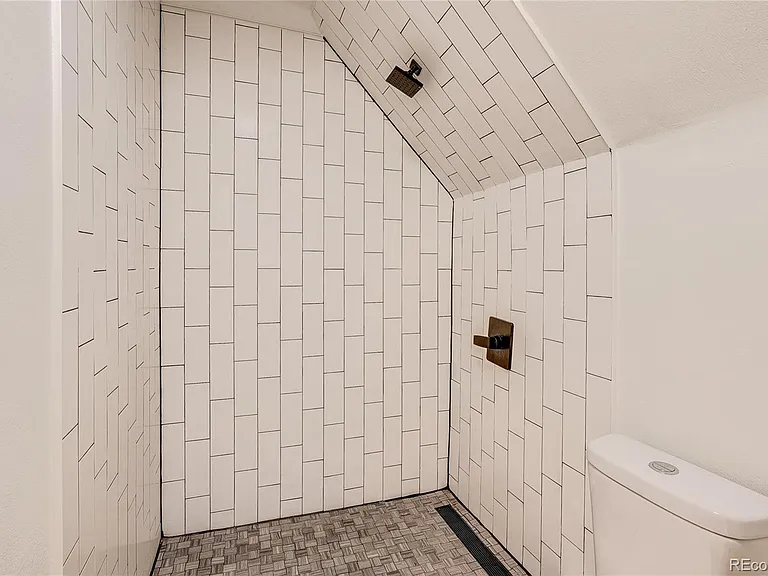 1036 W 9th Ave — Photo 27
