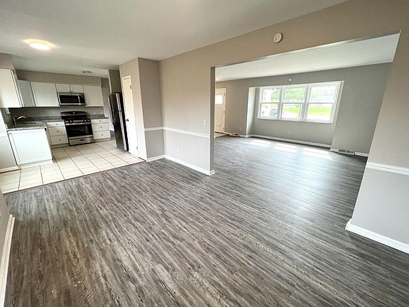 4th image of 1000 Marcie Ln