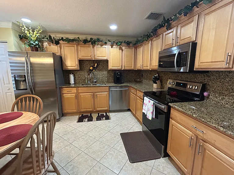 10470 Pelican Dr — Photo 17