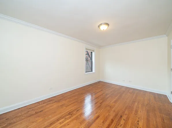 259 Bennett Avenue image 7 of 10