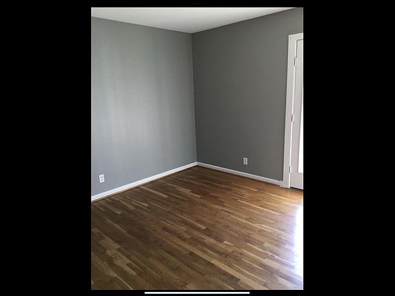 5th image of 4038 Clark Ave