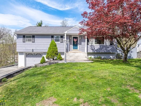 31 Tanglewood Dr, Vernon Twp., NJ 07422
