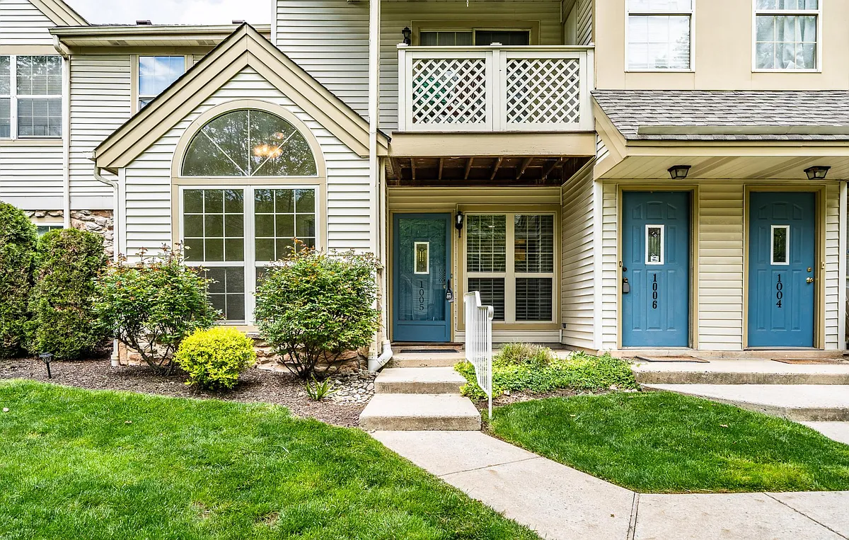 Exterior - 1005 Foxmeadow Dr