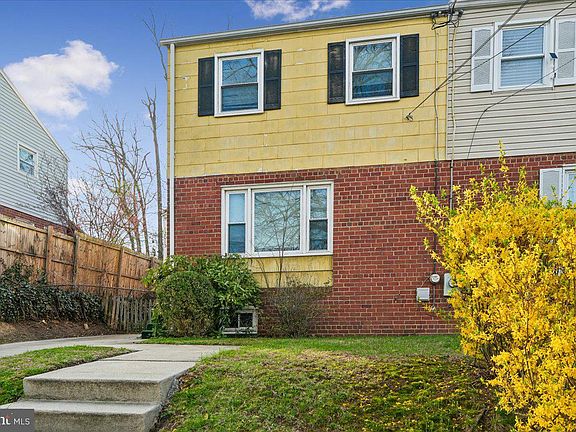 3rd image of 12015 Claridge Rd
