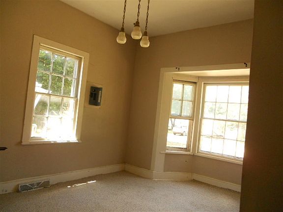 5th image of 202 S 11th St