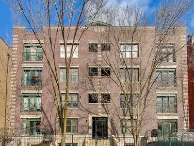 714 W Melrose St APT 2E, Chicago, IL, 60657