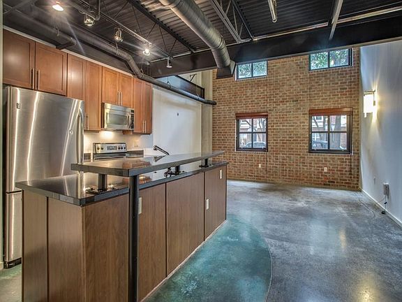 2nd image of 3110 Thomas Ave APT 109