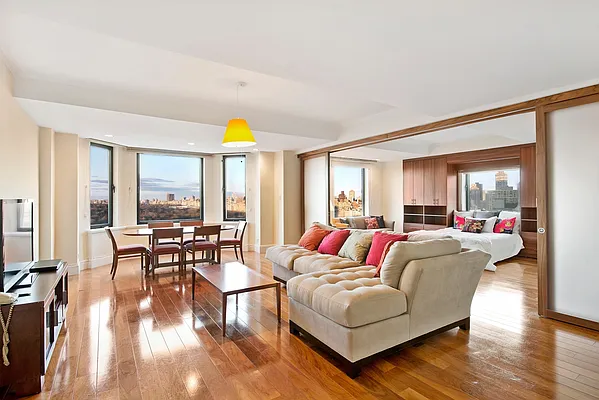 Rented by Nest Seekers International | media 47