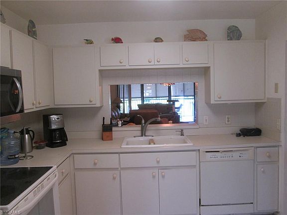 4th image of 15452 Admiralty Cir APT 7