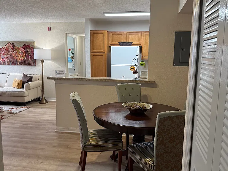 River Park Apartments — Photo 63