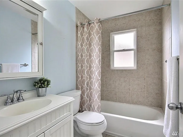 9108 NE 141st St — Photo 14