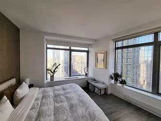 Sold by E Realty International Corp