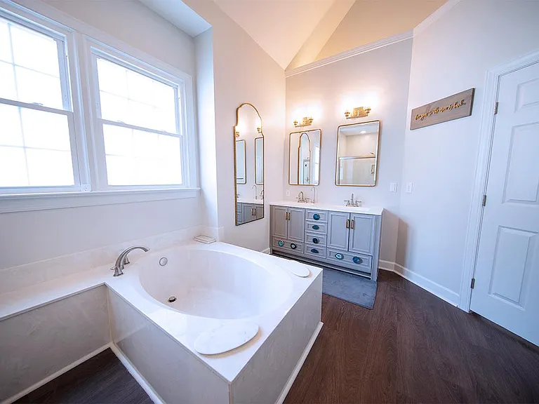 108 Cambay Ct — Photo 18