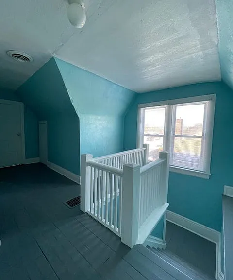 4228 Magoun Ave #2 — Photo 7