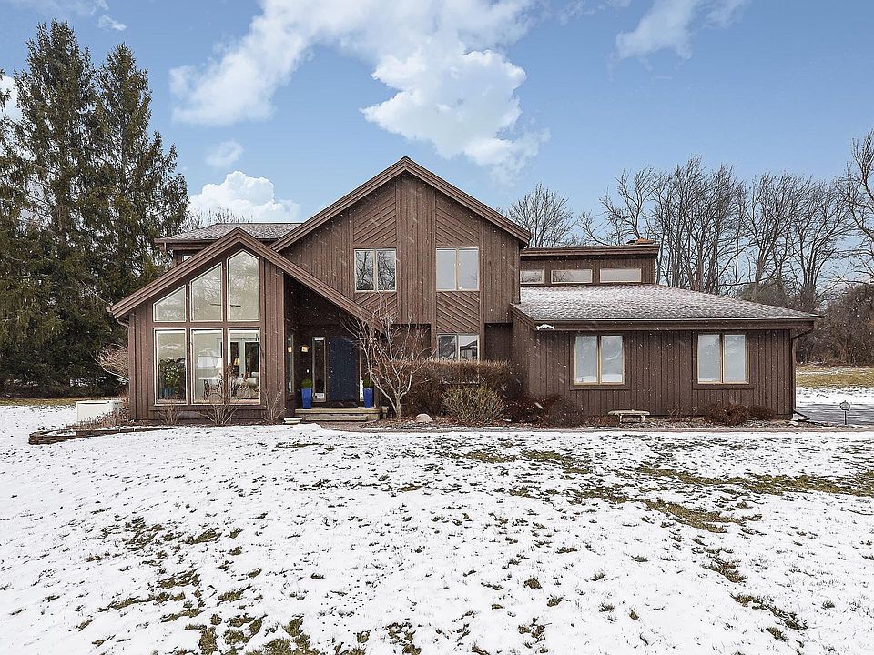 1st image of 5927 Fox Hollow Ct