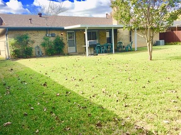 4th image of 510 Bryan Dr