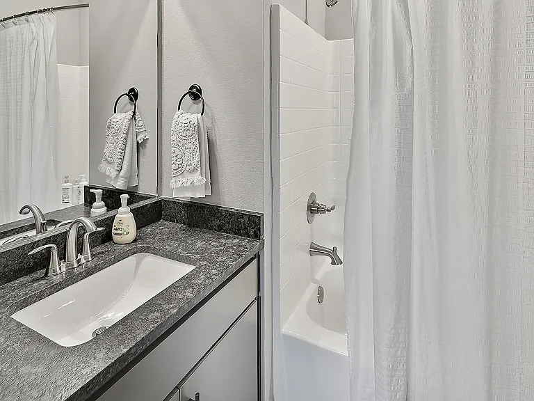 1451 Associates Ave #612 — Photo 6