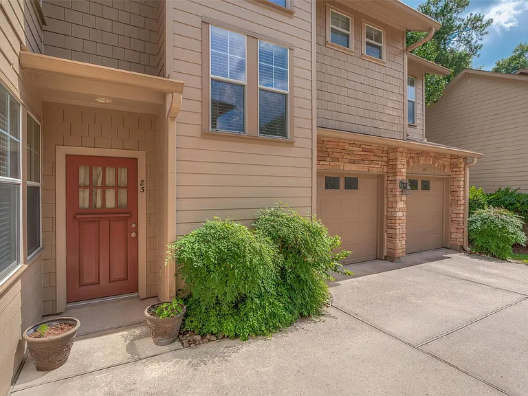 83 Woodlily Pl — Photo 2