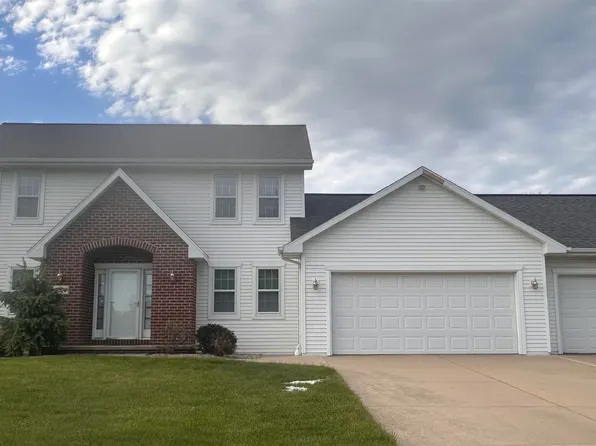 2704 Brookview Dr, Green Bay, WI 54313