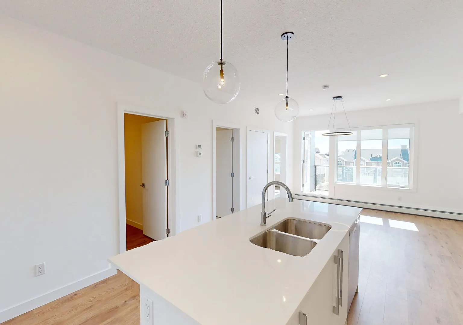 3418 - 60 Skyview Ranch Road NE — Photo 2