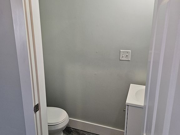 5th image of 26 Tremont St