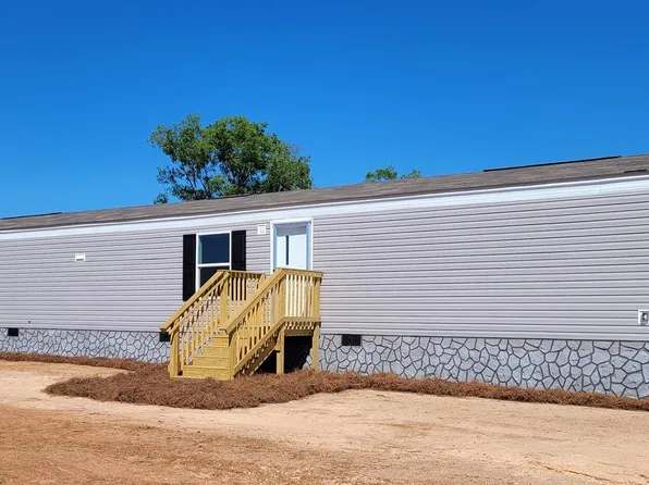 5738 Chapman Ln, Graceville, FL 32440