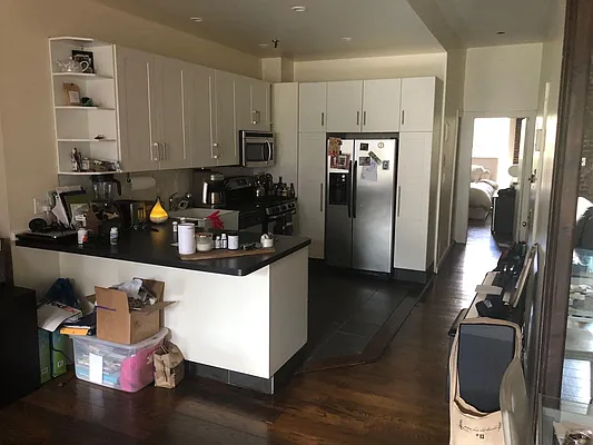 Rented by One New York Realty Inc | media 20