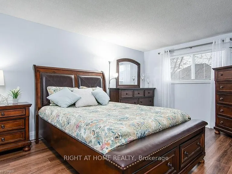 554 Halberstadt Cir — Photo 20