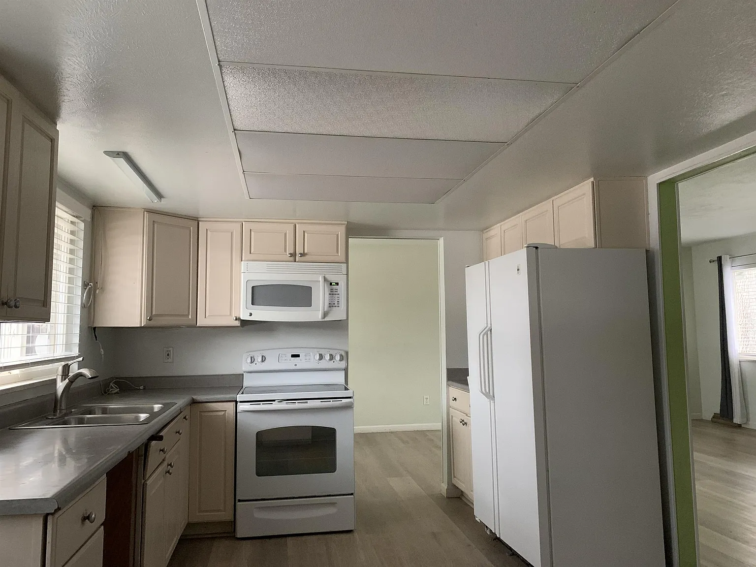 6565 Zang St - - — Photo 4