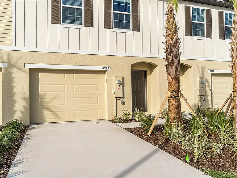 32123 Pond Apple Bnd — Photo 2