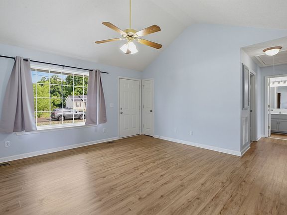 5th image of 708 Eaglesham Dr