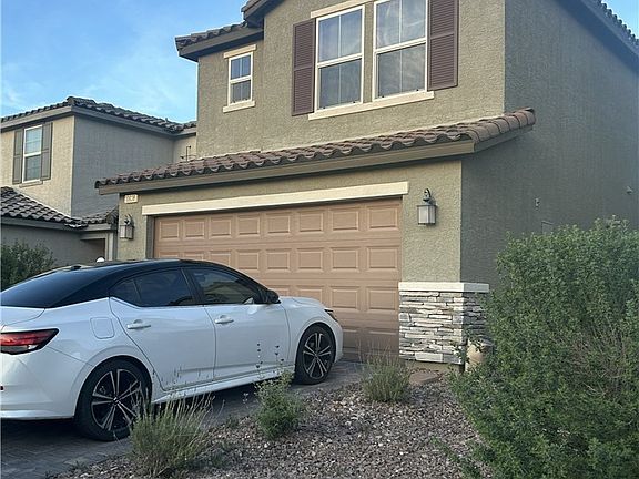 3rd image of 10638 Adobe Ranch St