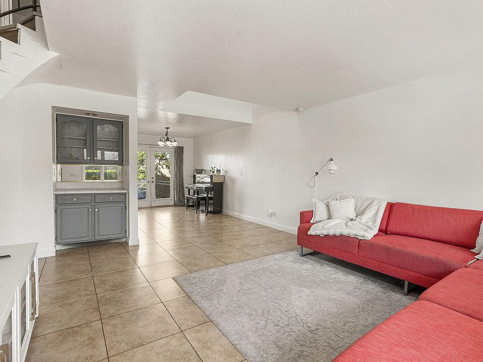 1st image of 1330 W Indian Hills Dr Unit 10