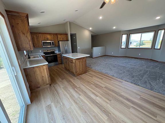 4th image of 316 Karst St
