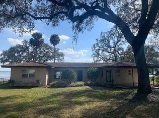 12560 E Highway 25, Ocklawaha, FL 32179