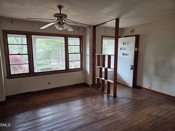 4th image of 2621 Coleman Loop Rd