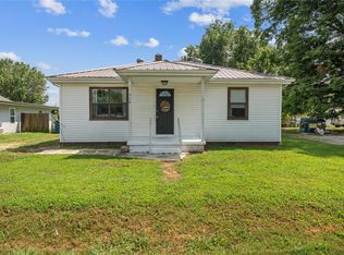 406 E Benton St, Advance, MO 63730